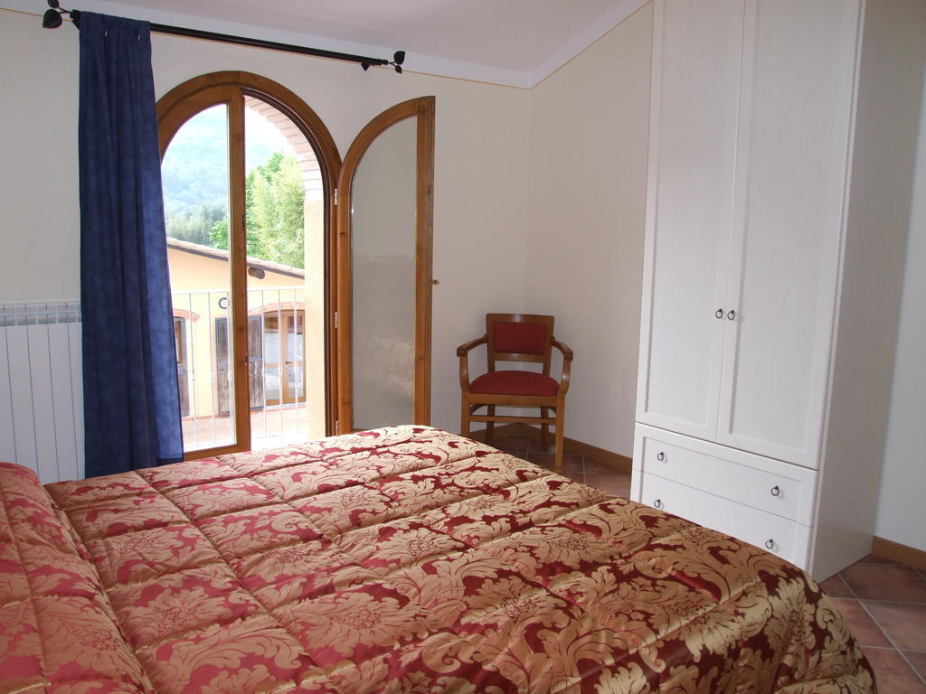 Agriturismo Il Cantastorie Montecatini Terme Kamer foto